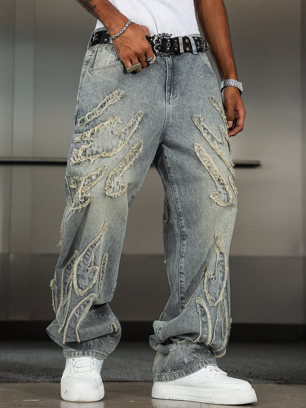 A Pair of Loose-Fitting Denim Pants with Retro Design And Patch Embroidery, Perfect for Street Fashion And Versatile Wide-Leg Style, Unisex (Belt/Accessories Not Included)