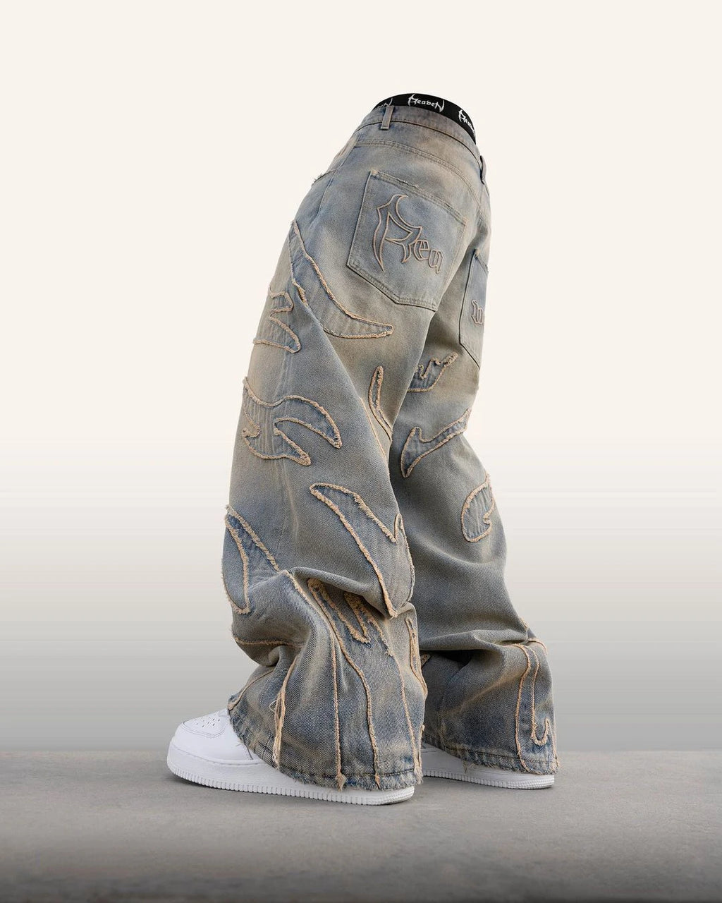 Y2k Retro Gothic Streetwear Raw Edge Embroidery Patchwork Baggy Jeans Men Fashion Hip Hop High Waist Denim Pants Ripped Jeans