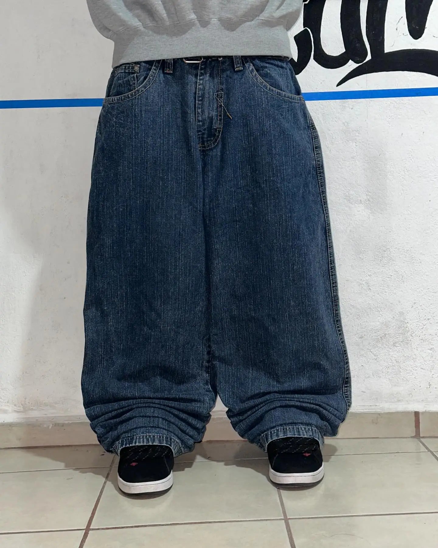 Gothic Retro Pocket Embroidered Jeans Y2K Clothing Harajuku Men and Women Vintage Blue Baggy Jeans Low Waist Wide Leg Pants