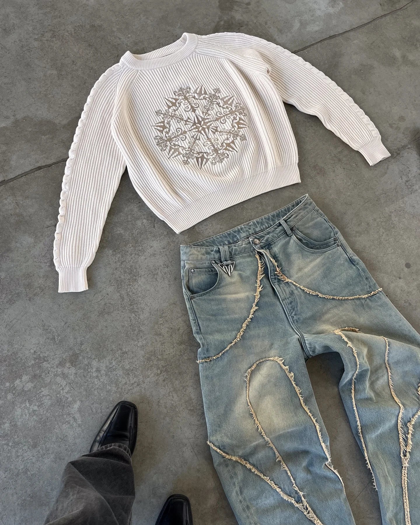 Y2k Retro Gothic Streetwear Raw Edge Embroidery Patchwork Baggy Jeans Men Fashion Hip Hop High Waist Denim Pants Ripped Jeans