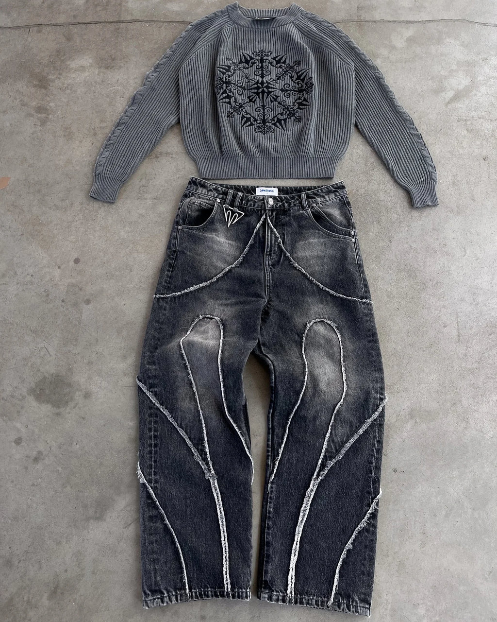 Y2k Retro Gothic Streetwear Raw Edge Embroidery Patchwork Baggy Jeans Men Fashion Hip Hop High Waist Denim Pants Ripped Jeans