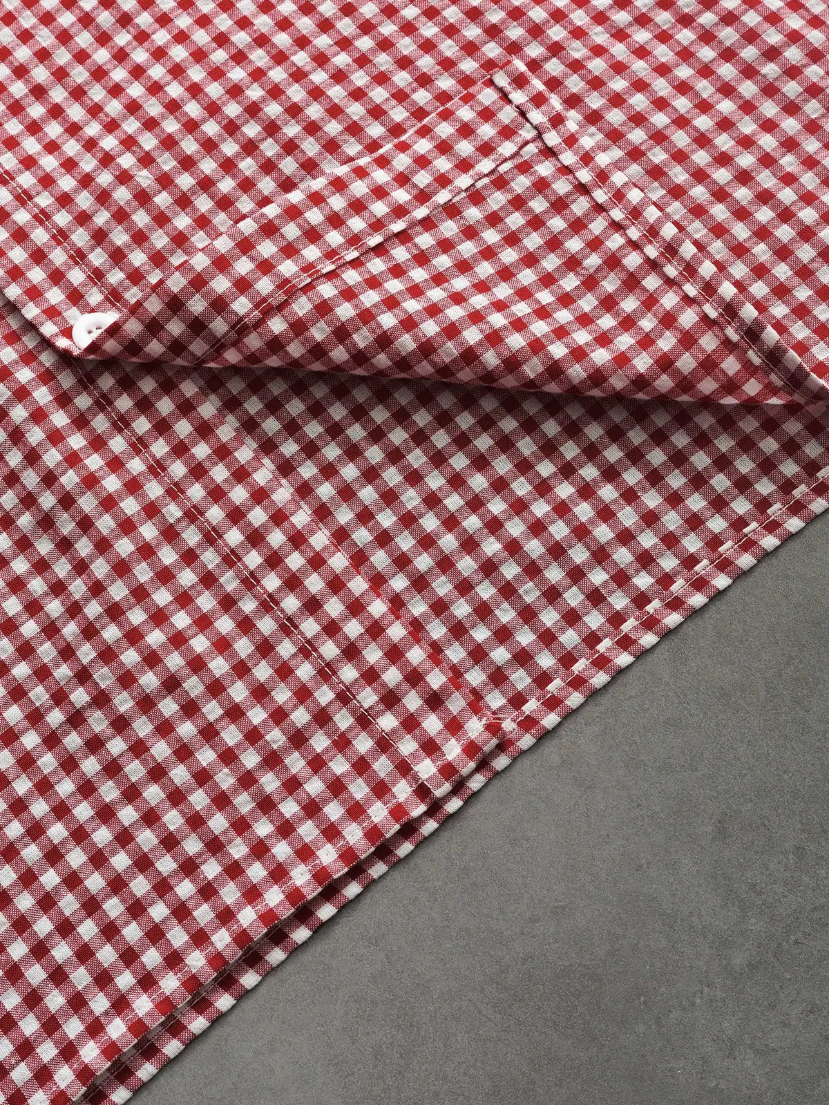 Men's Y2K-style Fun, Casual, Slim-Fit, Retro Plaid Cropped Shirt—Perfect for Back-to-School or Matching Couple Outfits.