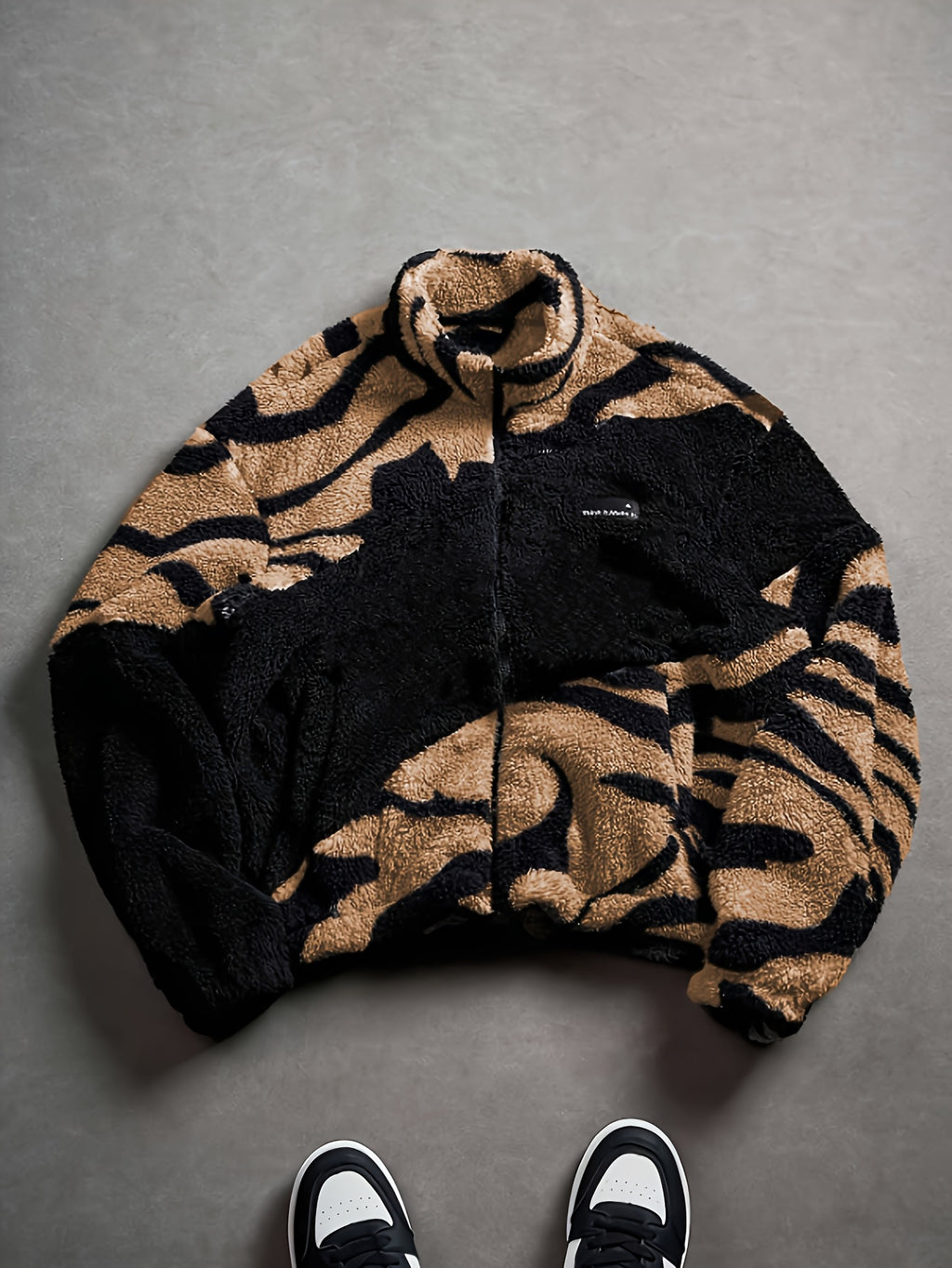 Christmas Gifts for Men Include a Trendy Black Plush Jacket with a Zip-Up Collar And Double Pockets, Featuring a Striking Zebra Pattern. The Fabric Is Thick, Warm, Soft, And Comfortable, Perfect for Everyday Outings, Commutin