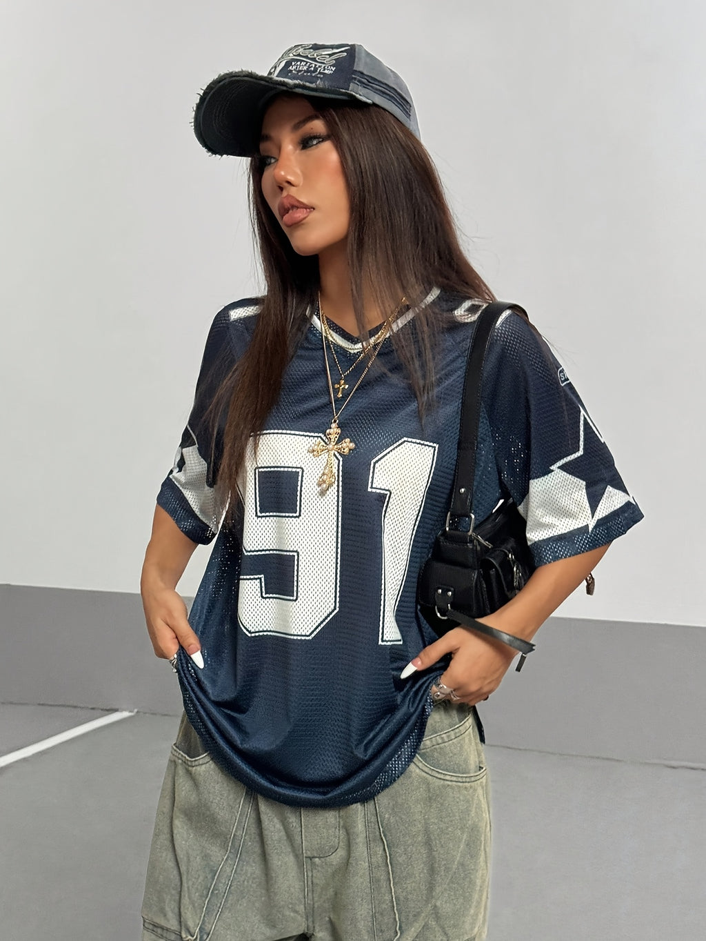 Women's Spring/summer Graphic T-shirt, Short-sleeved Loose-fit Sport T-shirt with Digital Graphics and Color-blocked Lettering